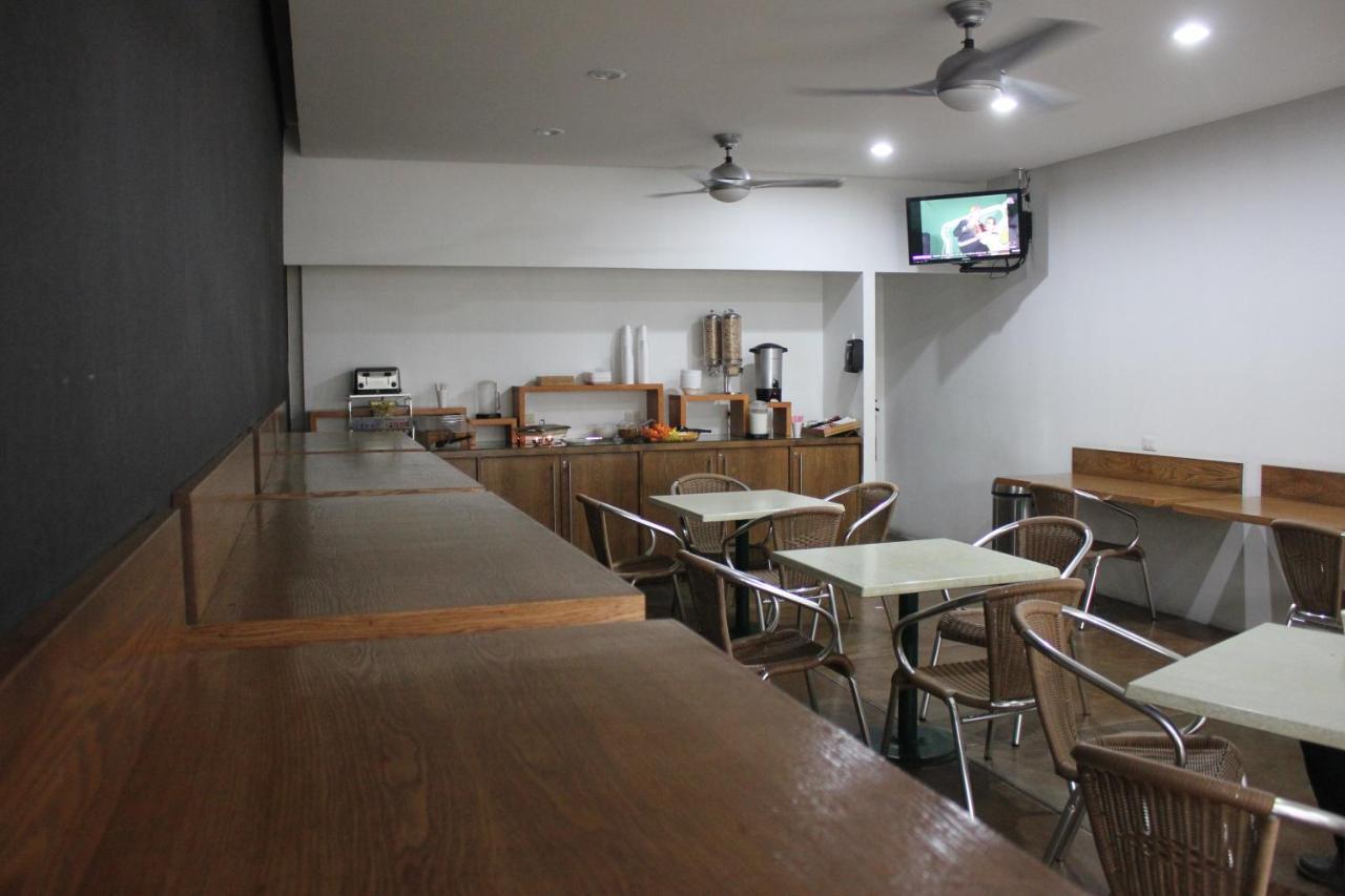 七冠快捷套房酒店 卡波圣卢卡斯 外观 照片